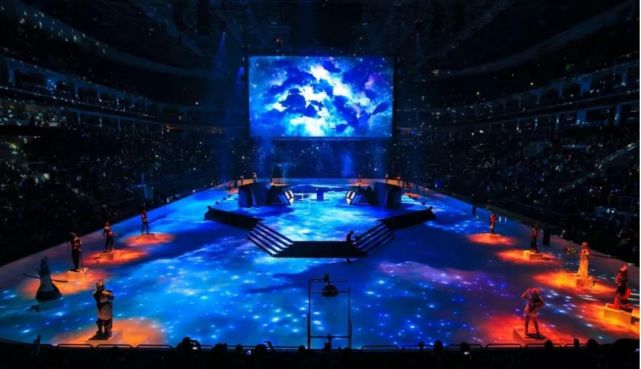 LPL主持小钰晒照：坐上世一王座感受了当T1第6个成员