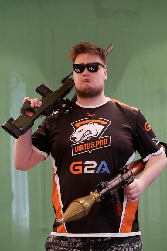 BLG成为四大赛区历史上第一支跌入瑞士轮1-2分组的一号种子