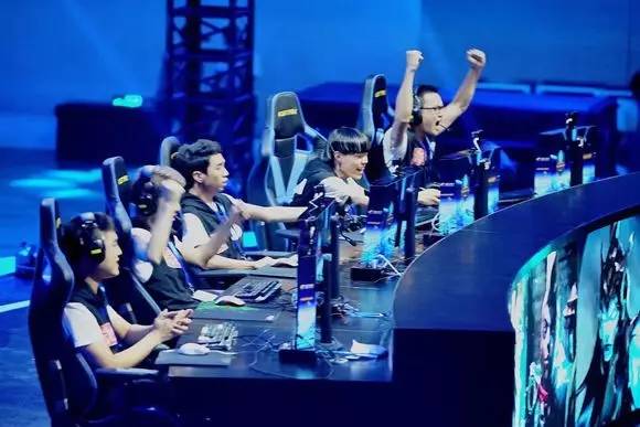 ENCE 正在测试 br0 之后的 Astralis 丑闻